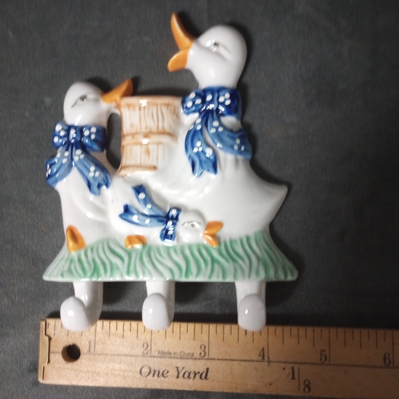 Vintage Ceramic Duck Wall Hooks EUC - Picture 3 of 5